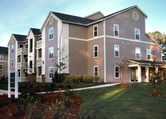 Dobbins Hill Apartments in Chapel Hill, NC