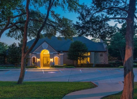 Exterior View at Stoneleigh on Spring Creek, Garland, TX