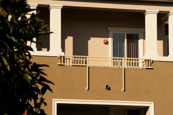 exterior property balcony