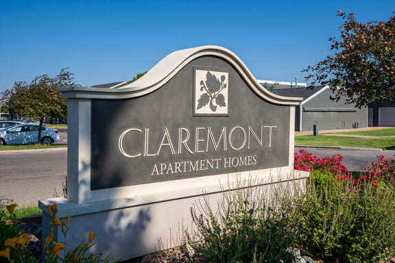 Claremont Monument Sign