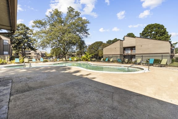 Sparkling pool for everyone The Gilmer at 701