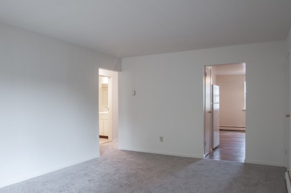 Photos and Video of Pennsbury Court Apartments in Morrisville PA