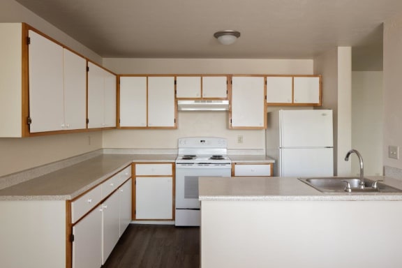 Aspire Columbia Ridge Apartments Kitchen