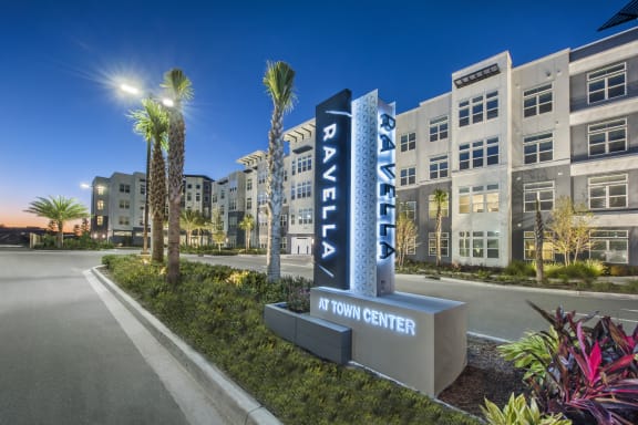 Entrance to Ravella at Town Center apartments for rent in Jacksonville, FL
