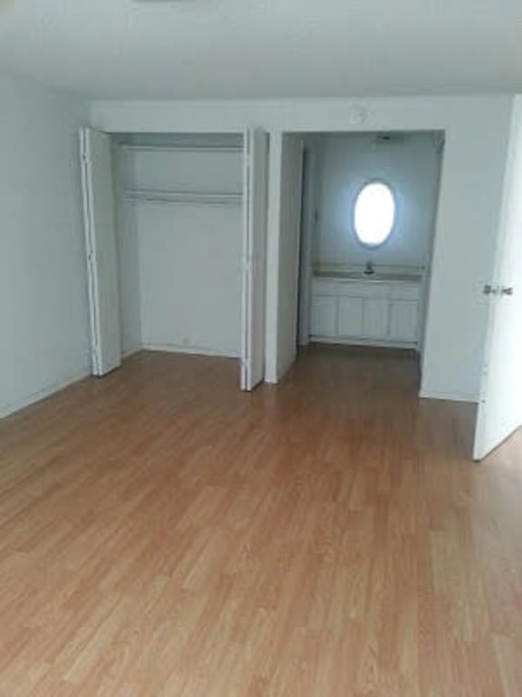 Photos and Video of Crystal Court Apartments in Lakeland FL