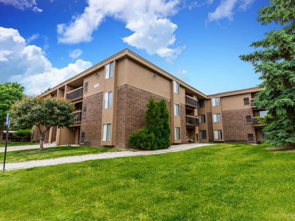 Exterior Building at Lakeside Village Apartments Clinton Township 48038 Exterior Building at Lakeside Village Apartments Clinton Township 48038
