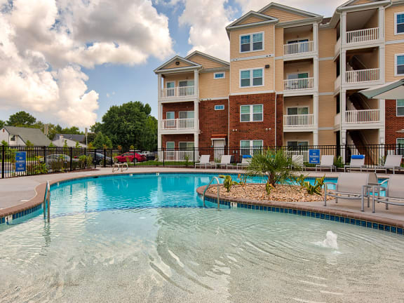Pool at The Choices at Holland Windsor Apartments