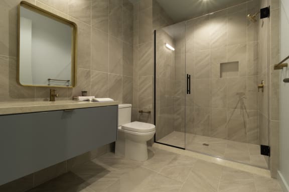 WLJ Beverly Hills Apartments 812a-bath