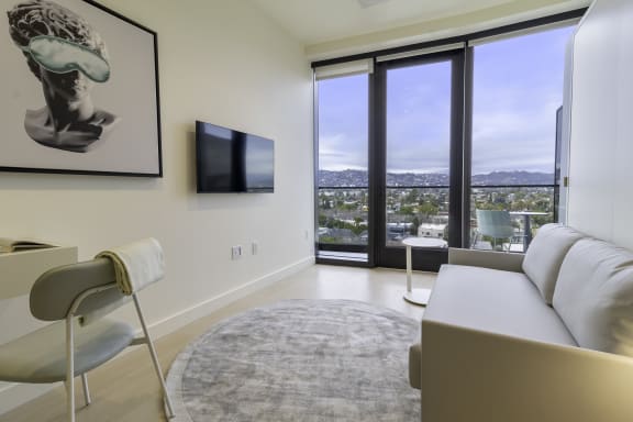 WLJ Beverly Hills Apartments 812c