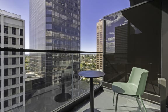 WLJ 1004 Beverly Hills Apartments Balcony