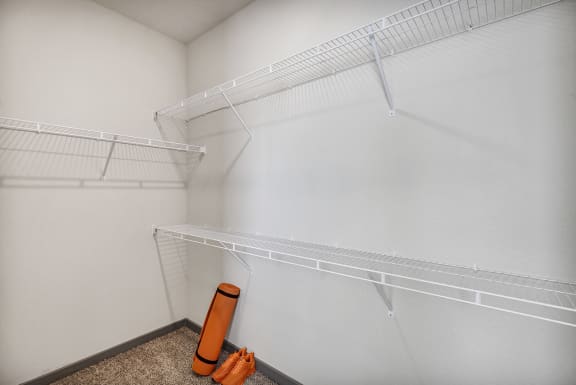 One-Bedroom Apt 14¦Axis Hamilton Luxury Apartments