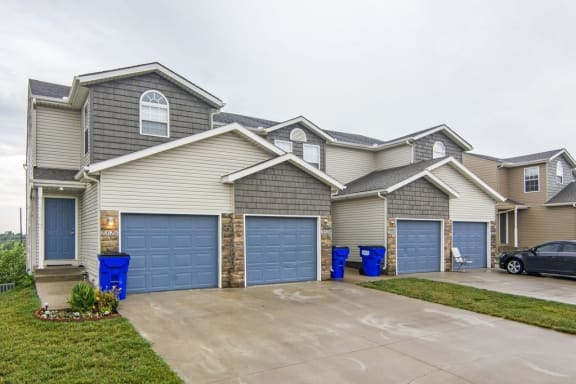 Patriot Pointe Townhomes Junction City, KS Exterior IX