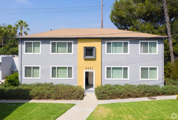 Ladera Townhome California Rental Community