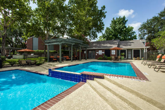 apartments in austin tx with a saltwater pool