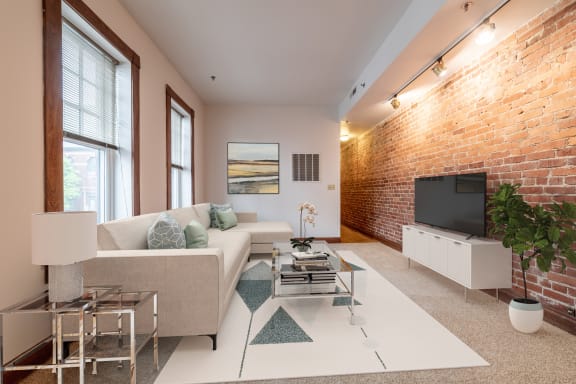 Downtown Indianapolis Apartments for Rent Lockerbie Court