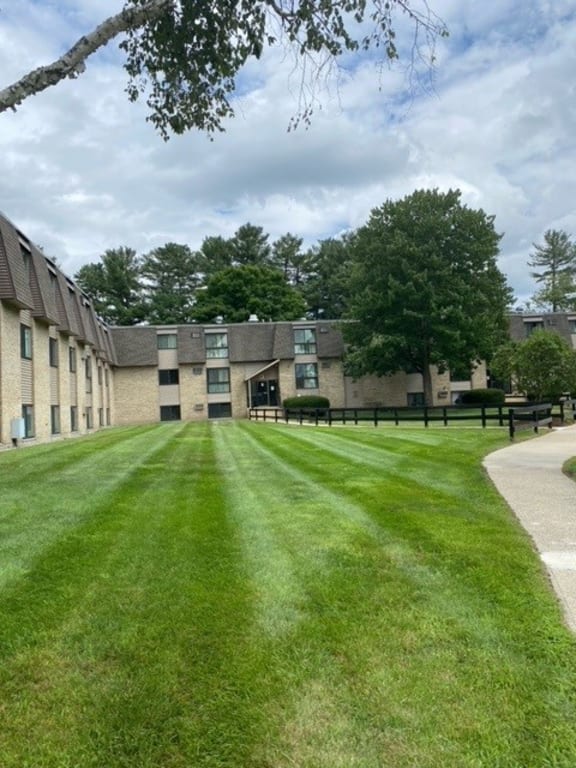 Photos and Video of Amherst Park Apartments in Nashua, NH