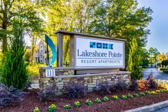 Welcome Sign at Lakeshore Pointe Resort Apartment Homes, Brandon, Mississippi