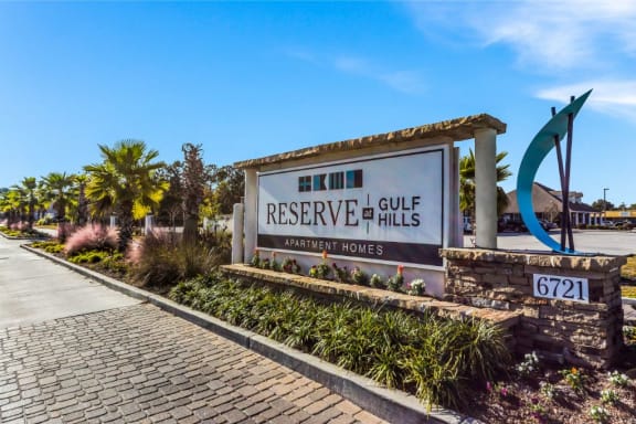 Welcome Sign at Reserve of Gulf Hills Apartment Homes, MS, 39564
