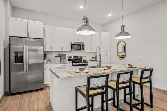 Stylish kitchen with granite countertops, Livano Park Boulevard, Pinellas Park FL 33781