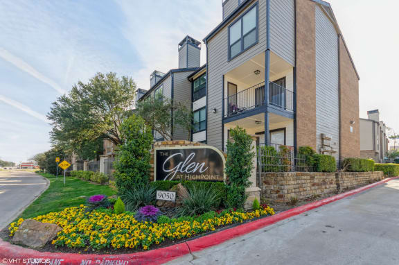Property Entrance at The Glen at Highpoint, Dallas, TX, 75243