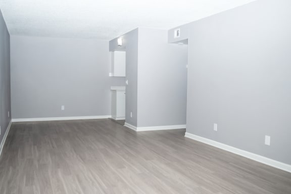 Unfurnished Living Room at Fernwood Grove Apartments, Tampa