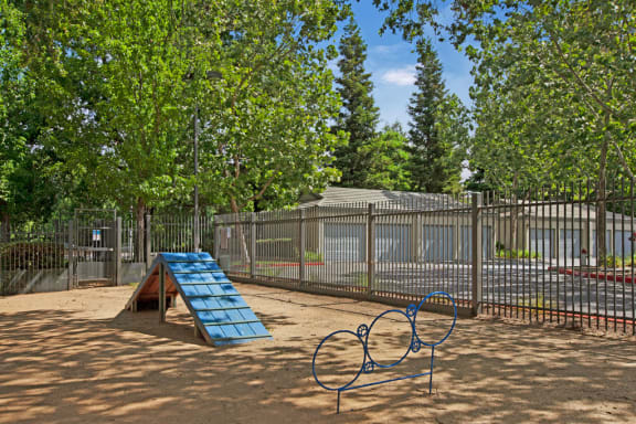 Photos and Video of Broadleaf Apartments in Sacramento CA