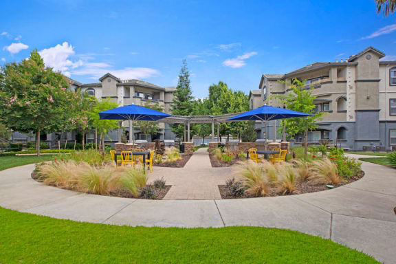 Photos and Video of Broadleaf Apartments in Sacramento CA