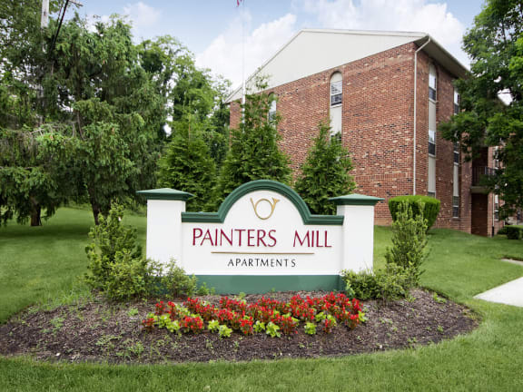 Painters Mill Apartments monument sign