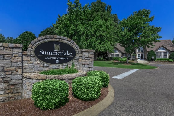 Summerlake Apartments
