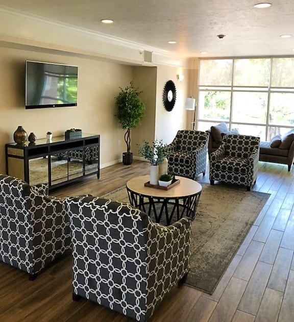 Photos and Video of Colonial Court Apartments in Ogden UT