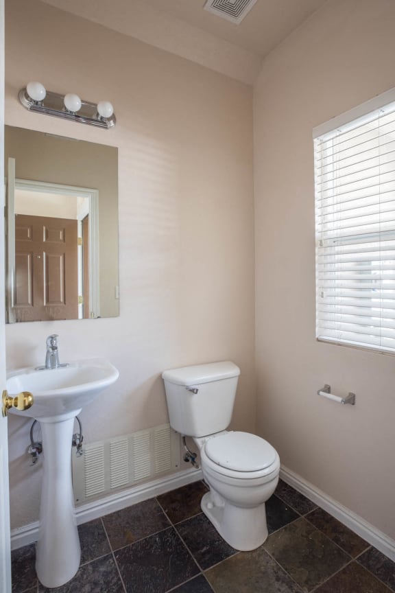 Photos Gallery Wing Pointe/Greenfield Apartments in Heber City, UT