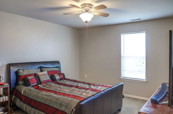 Photos and Video of Viewmont Square Court Senior Living in Hickory NC