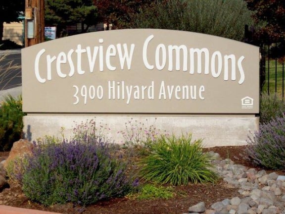 Entry Sign l Crestview Commons Apartments in Klamath Falls OR