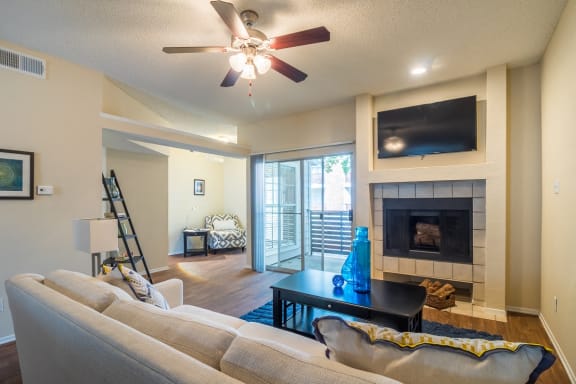 Photos and Video of Chatham Court Reflections in Dallas TX