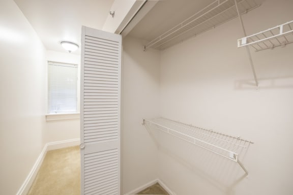 Apartments on Mass Ave Indianapolis Lockerbie Court Photos