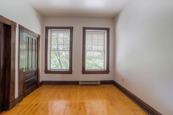 Apartments on Mass Ave Indianapolis Lockerbie Court Photos