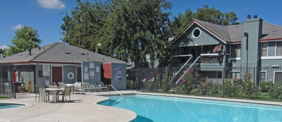 Lodi Ca l Lakeshore Meadows and Garden | Apartments | Pool