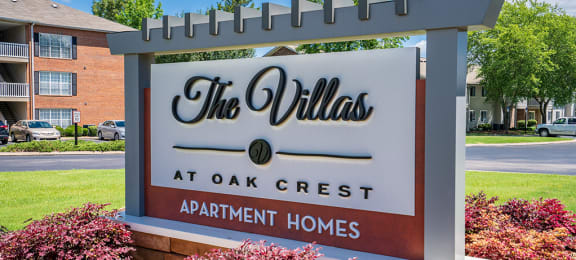 The Villas at Oak Crest Monument Sign