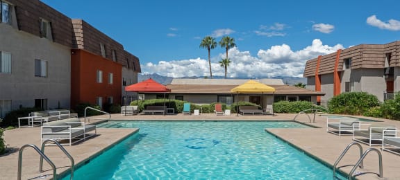 Pool at Toscana Cove Apartments in Tucson Arizona