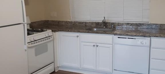 Kitchen with appliances |  Bart Plaza in Castro Valley, CA 94546