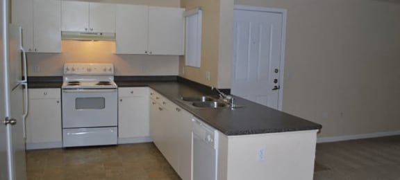 kitchen at Bristol Apartment Homes in Dixon, CA