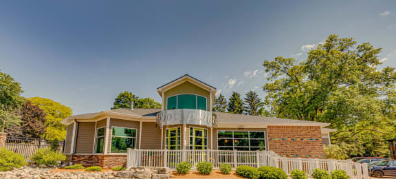 Photos and Video of Abbott Pointe Apartments in East Lansing, MI