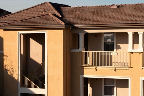 Thumbnail 23 of 27 - exterior property building