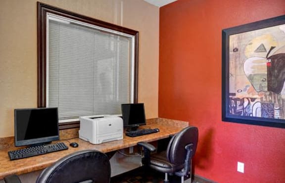 Business Center at Shadowridge Woodbend Apartments in Vista, CA