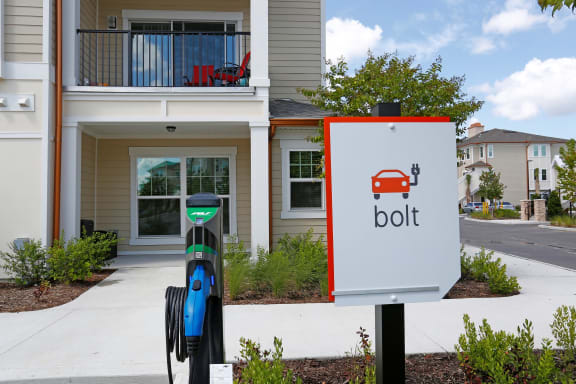 Thumbnail 12 of 39 - Electric car charging station at Oasis Shingle Creek in Kissimmee, FL