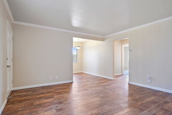 High Ceiling In Apartments High Ceiling In Apartments at Colonial Garden Apartments, San Mateo, California