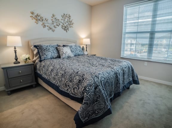 Spacious Bedrooms Available at One Glenn Place Apartments