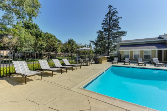Pinecrest swimming pool area  at Pinecrest Apartments, California, 95616