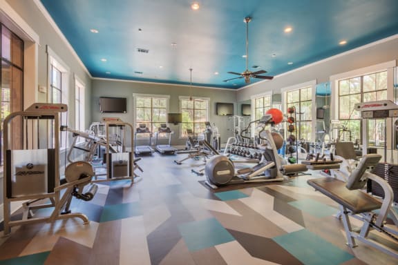 Fitness Center With Modern Equipment at Elan Apartment Homes, Austin, TX, 78750