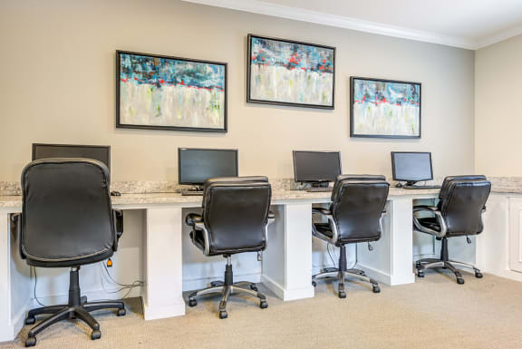 24-Hour Business Center at Canter Chase Apartments, Louisville